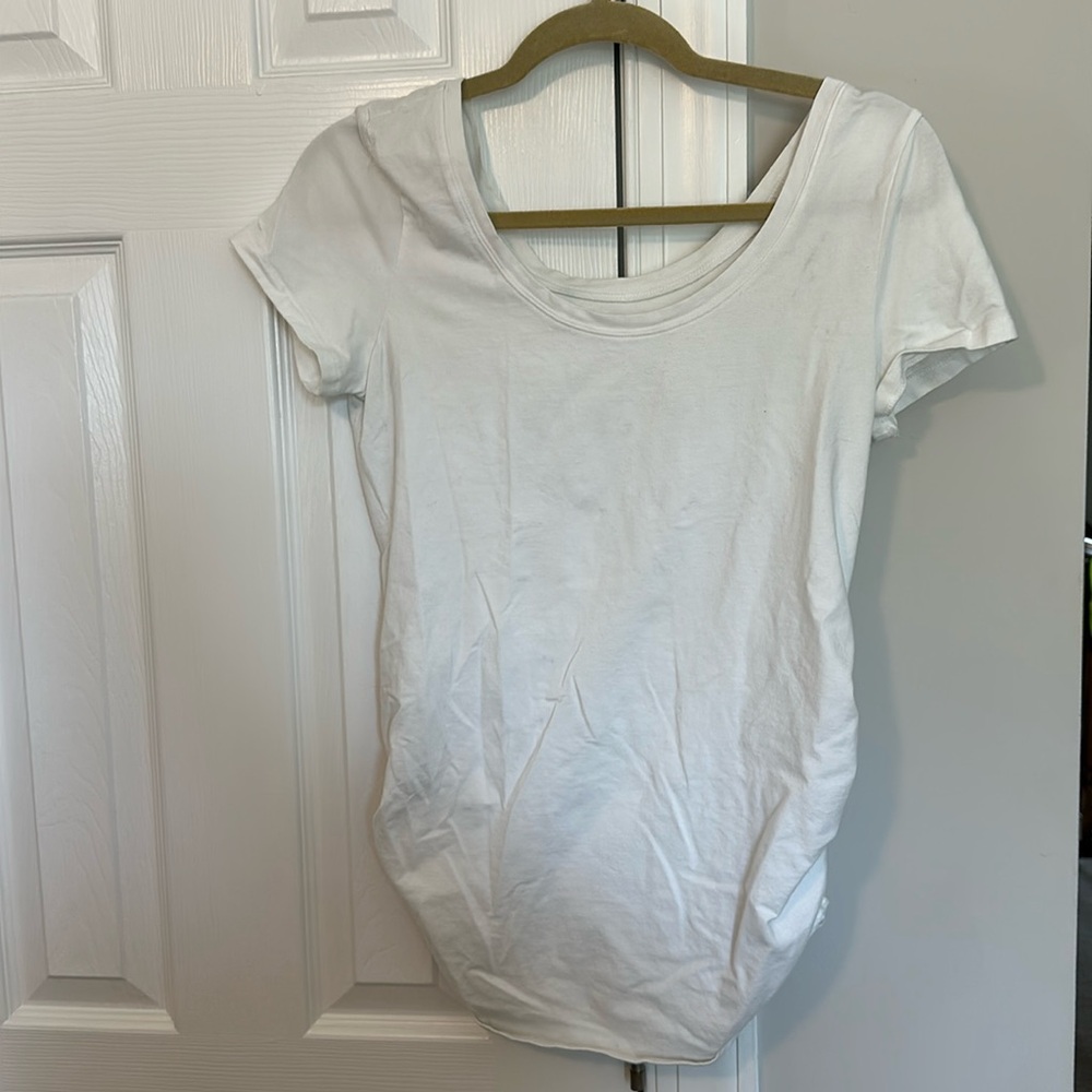 White scoop neck short sleeve maternity shirt